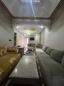 Χώρος καθιστικού στο appartement Annakhil