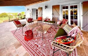 Posezení v ubytování Cozy Home In Stjean-De-Minervois + 43 fotografií