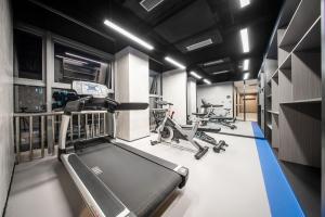 Fitness centrum a/nebo fitness zařízení v ubytování Atour Light Hotel Chongqing Hechuan Sports Center