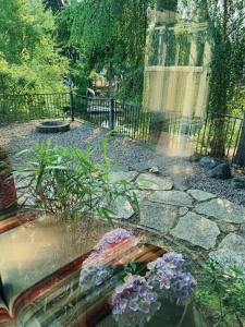 Jardín al aire libre en Bothell River house