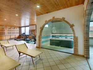 Bazén v ubytování Hotel Residence Panorama La Forca, GTSGroup nebo v jeho okolí
