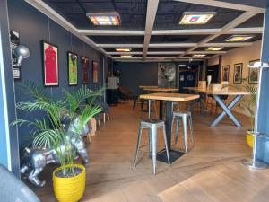 Фотография из галереи Dali Hôtel Perpignan - Restaurant в Перпиньяне