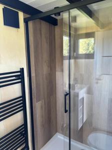 Bilik mandi di ZuHause im Freien