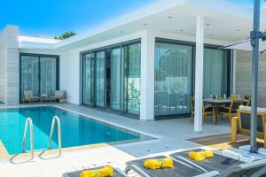 Bazén v ubytování Villa Romeo With Private Pool nebo v jeho okolí