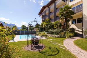 Bazén v ubytování Hotel Winzerhof nebo v jeho okolí