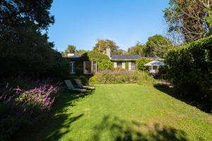 En have udenfor Honey Bird Lodge