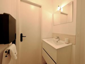 Ένα μπάνιο στο Rouen centre - Les Capucins +17 φωτογραφίες