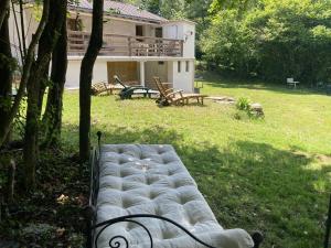 Taman di luar Maison NATURALY