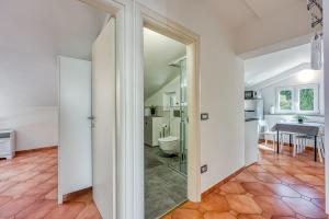 Ванная комната в Cuvi Beach Apartments