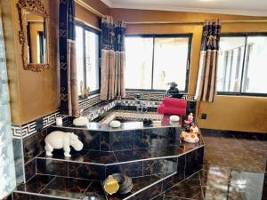 hippomoon lodge game reserve的一间浴室