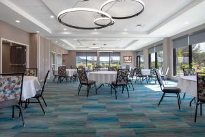 Restaurace v ubytování Home2 Suites By Hilton Thunder Bay