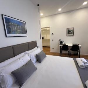 Postel nebo postele na pokoji v ubytování Sunrise Rooms