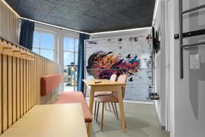 Foto de la galeria de Rent A Holiday Home At Fun Art A Perfect Mix Of Experiences! a Pandrup