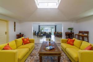 Posedenie v ubytovaní Villa Esmeralda by Villa Plus