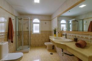 Kúpeľňa v ubytovaní Villa Esmeralda by Villa Plus