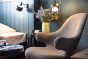 Зона вітальні в City Hotel Biel Bienne Free Parking