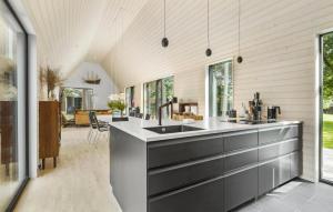 Φωτογραφία από το άλμπουμ του Cozy Home In Vejby With Sauna σε Vejby