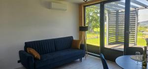 Khu vực ghế ngồi tại Green Fields Apartments - Apartamenty na Dzikiej Łące 4 +10 ảnh