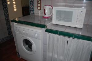 A kitchen or kitchenette at Casa Fina