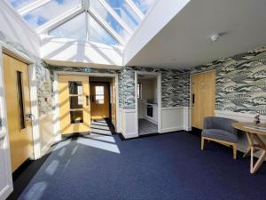 Gallery image of Modern Accessible Apartment with Interconnecting Room in Dolphinton