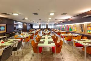 Restauracja lub miejsce do jedzenia w obiekcie Nippon Hotel