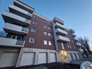 Budova, kde se apartmán nachází