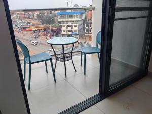 Balkón nebo terasa v ubytování UCHA Hotel & Suites