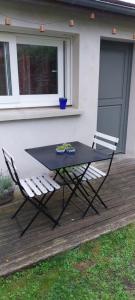 Patio nebo venkovní prostory v ubytování le prieuré reposant
