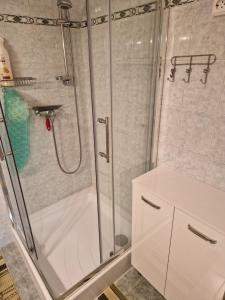Kúpeľňa v ubytovaní Merkl Apartman- Harkány