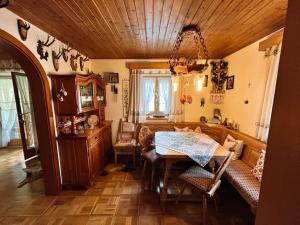 Fotografie z fotogalerie ubytování Ferienwohnung v destinaci Fridolfing + 12 fotografií