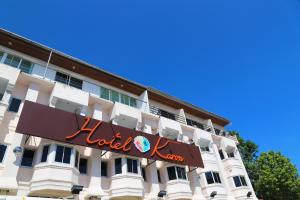 Certifikát, hodnocení, plakát nebo jiný dokument vystavený v ubytování Hotel De Karon