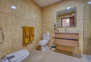 Koupelna v ubytování Apartamentos Callaomar
