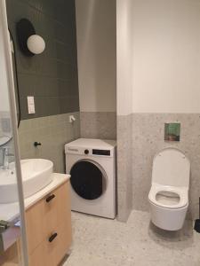 Ένα μπάνιο στο Green apartment strict center