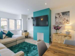 Et tv og/eller underholdning på Jasmine Cottage