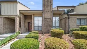 Zahrada ubytování Gorgeous 2 BR near Carowinds - Patio - Pool