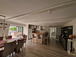 Posedenie v ubytovaní Villa Szigliget + 14 fotografií
