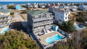 Bazén v ubytování Sunrise to Sunset nebo v jeho okolí