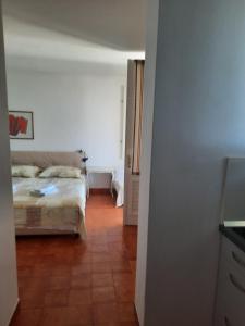 Postel nebo postele na pokoji v ubytování Apartments Polic
