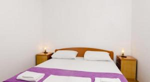 Postel nebo postele na pokoji v ubytování Apartments by the sea Prozurska Luka, Mljet - 617