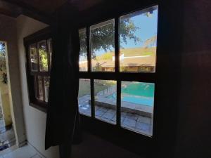 A piscina localizada em Pousada Roça Velha ou nos arredores
