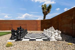 Gallery image of Pool-Spa -DayBeds- Firepit-Golf in Joshua Tree