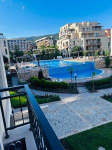 Swimmingpoolen hos eller tæt på Sorrento E 1 2 Sveti Vlas