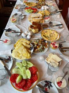 Gallery image of GuestHouse NaSHGOBI in Ushguli +70 photos