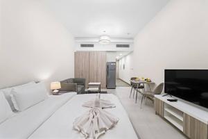 FIRST CLASS Studio Rustic Charm in SOL BAY TV 또는 엔터테인먼트 센터