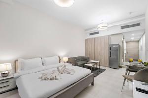 FIRST CLASS Studio Rustic Charm in SOL BAY 객실 침대