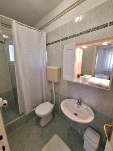 Ένα μπάνιο στο Vera +16 φωτογραφίες