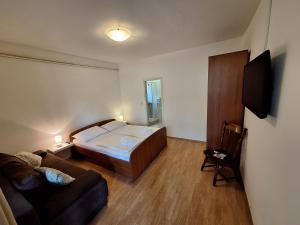 Μια τηλεόραση ή/και κέντρο ψυχαγωγίας στο Vera