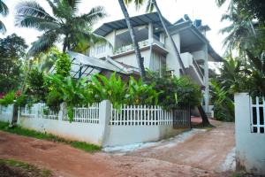 Zahrada ubytování Wayne's Nest Calangute Goa