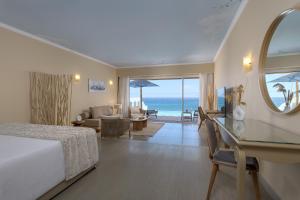 Posteľ alebo postele v izbe v ubytovaní Atrium Prestige Thalasso Spa Resort & Villas