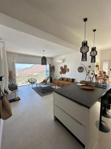 Posezení v ubytování Villa Romee with private swimmingpool and panoramic view on Elounda
